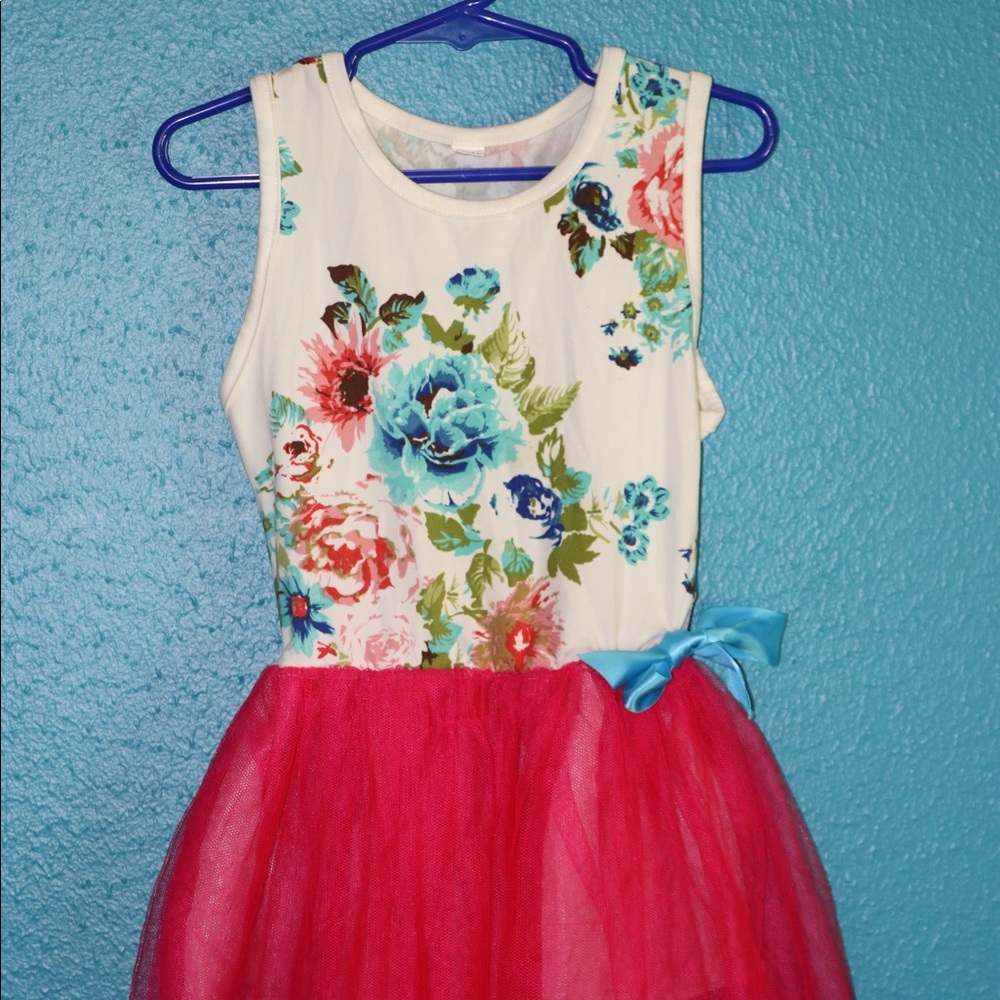 Boutique bundle 4t 👗😍🌸📚🍎